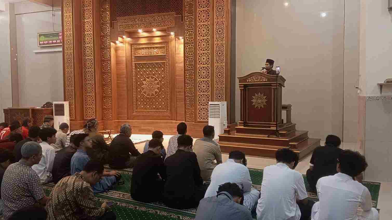 Semarakkan Ramadan, PDM Surakarta Gelar Tarawih Bersama Siswa Sekolah Muhammadiyah 