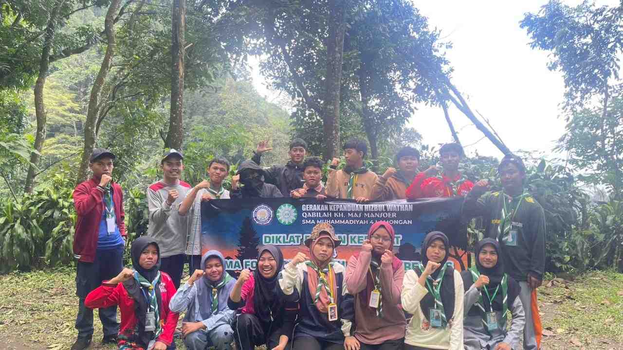 Menutup Diklat di Alam Terbuka, Dewan Kerabat SMA Fourmula Teguhkan Jiwa Pandu