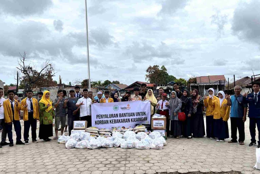 LAZISMU Salurkan Bantuan untuk Korban Kebakaran di kompleks Pasar Kasongan Kalteng
