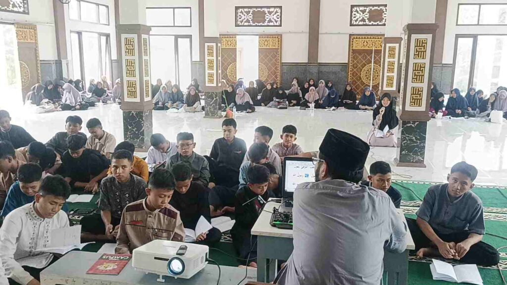 Santri MBS Trenggalek Ikuti Pelatihan Bahasa Arab Metode Alam, Dua Hari Memahami I'rab