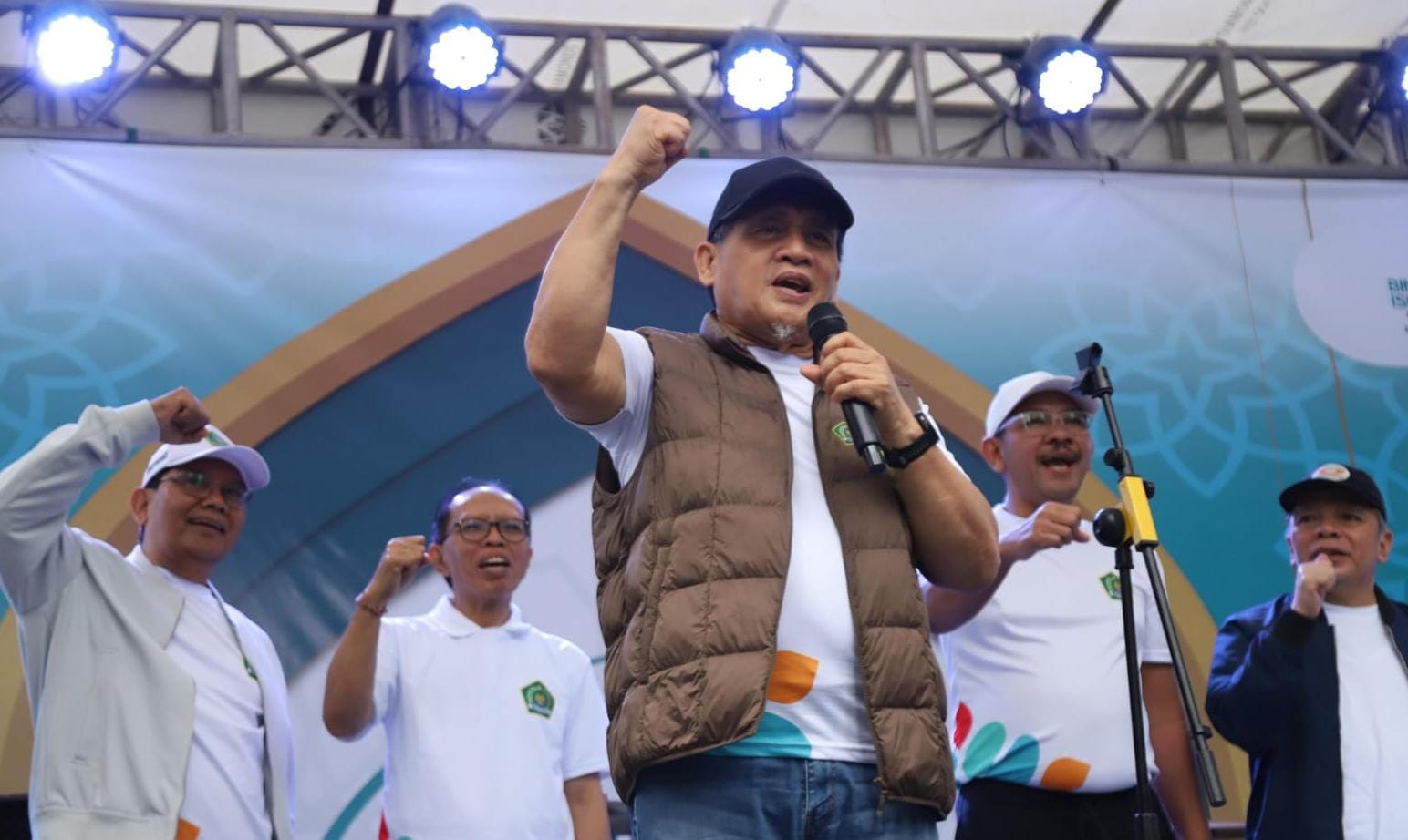 Romo Muhammad Syafi'i di acara Tarhib Ramadan 1447 H di kawasan Car Free Day (CFD) Sudirman, Jakarta. (ist)