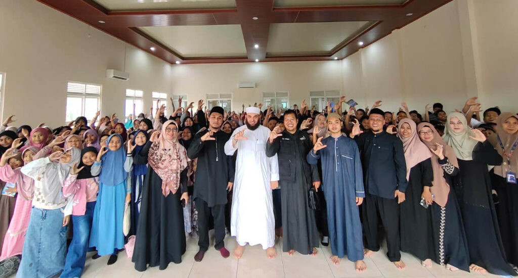 Sekolah Kreatif SD Muhammadiyah Bangil Gelar “One Day with Palestine” Penuh Haru dan Kepedulian