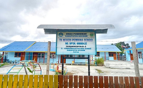 Salah satu sekolah TK yang terletak di perbatasan Indonesia-Papua Nugini yang telah direvitalisasi Kemendikdasmen. (ist)