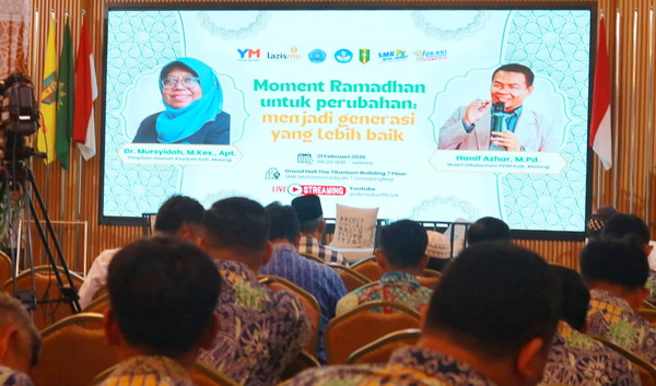 Para pendidik dan tenaga kependidikan SMK Muhammadiyah 7 Gondanglegi saat mengikuti Darul Arqam. (ist)