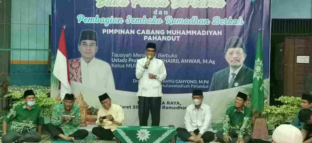 Pengajian Ramadan PCM Pahandut:  KH Khairil Anwar Tekannya Pentingnya Istiqamah dalam Beribadah