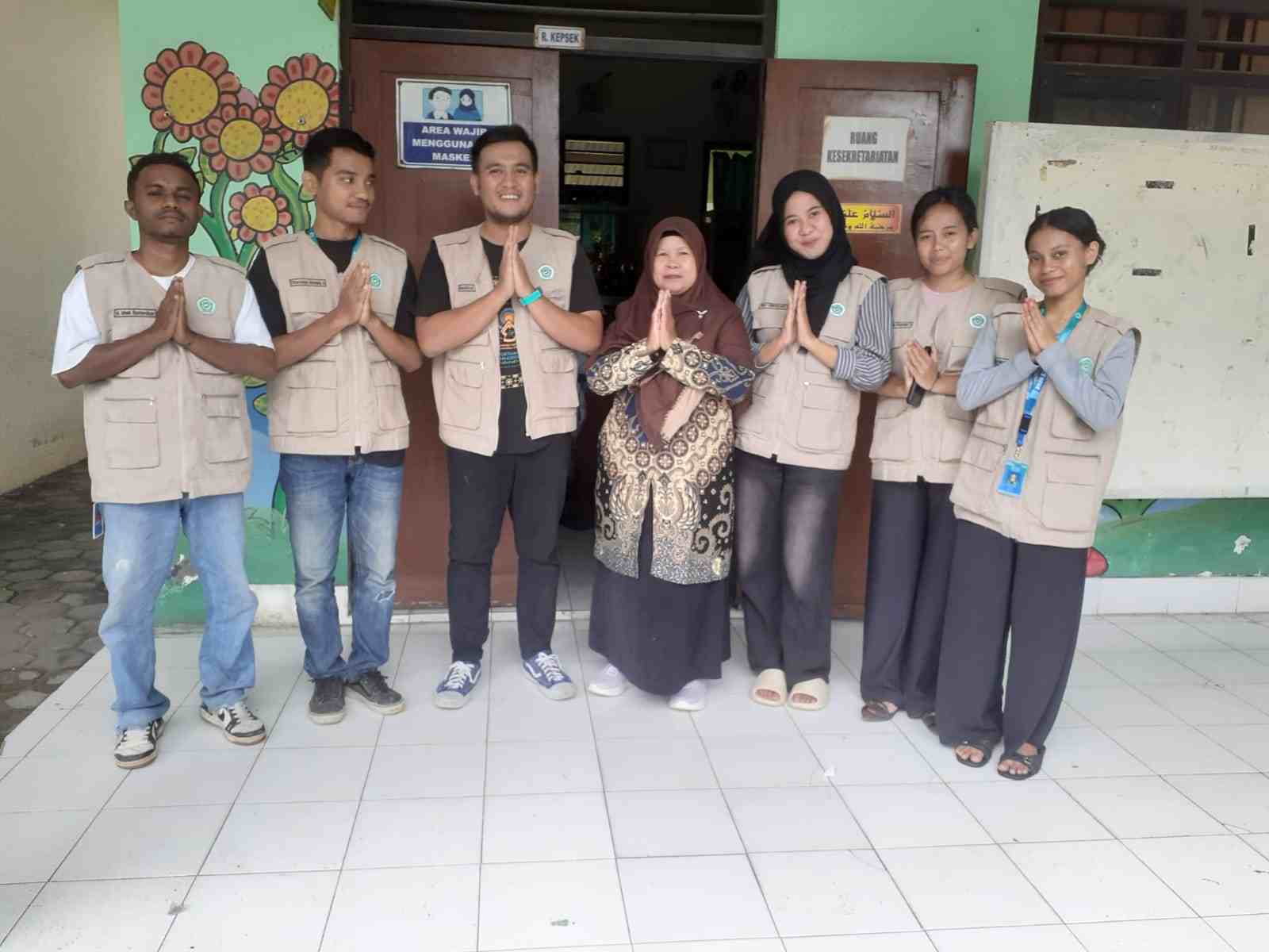 Jejak Sunyi dari SDN Banyakan: Ketika Pengabdian Kecil Menjadi Cahaya Besar