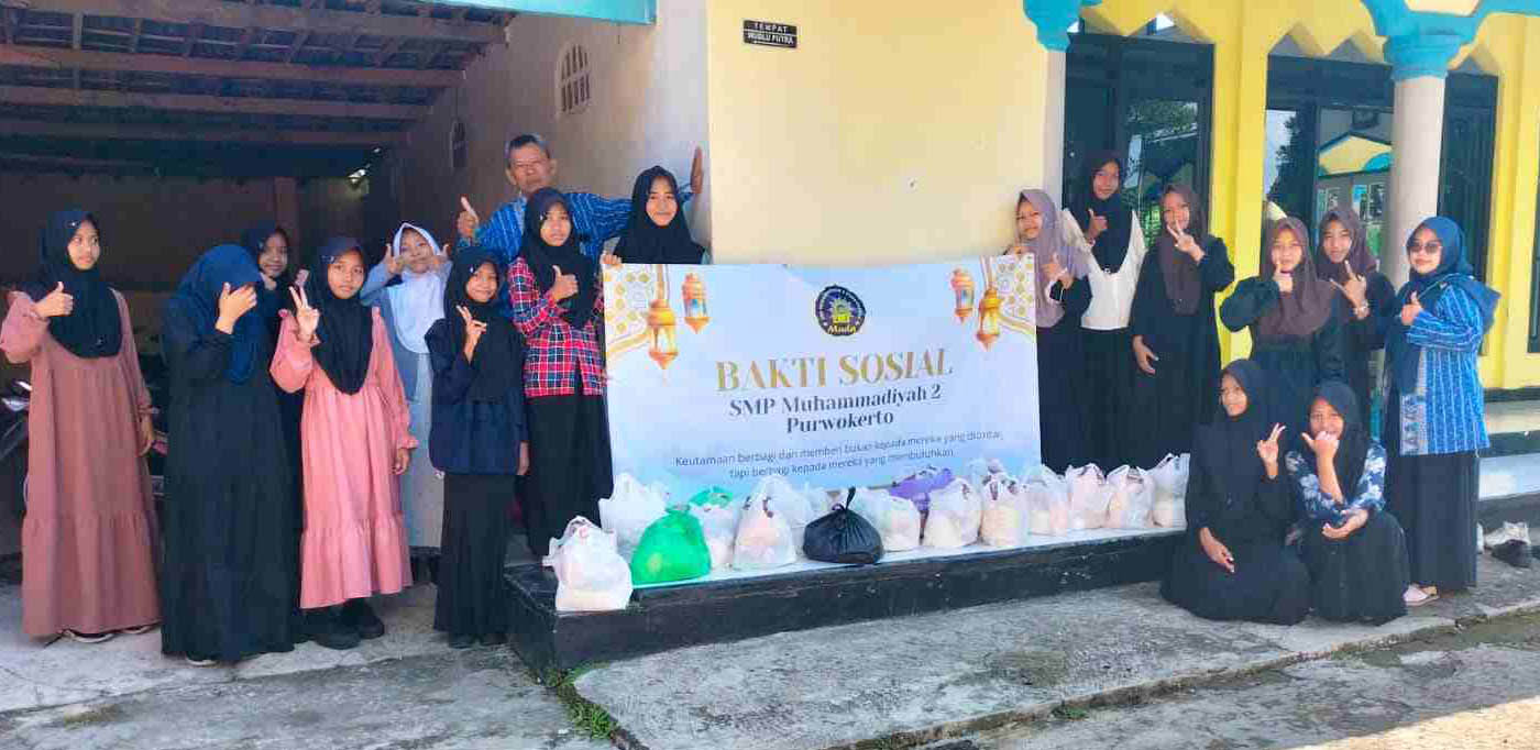 Wujudkan Teologi Al-Ma’un, SMP Muhammadiyah 2 Purwokerto Tebar Keceriaan Ramadan 
