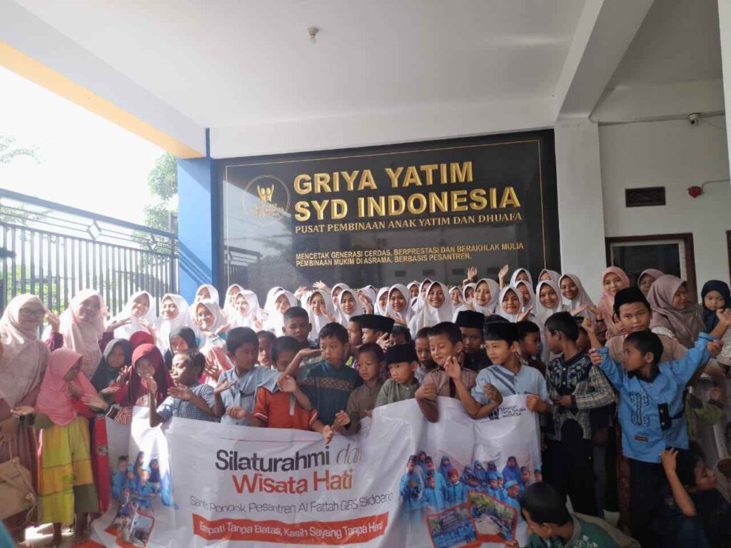 Santri Al Fattah Sidoarjo Kunjungi Griya Yatim SYD Indonesia, Tanamkan Kepedulian Sosial