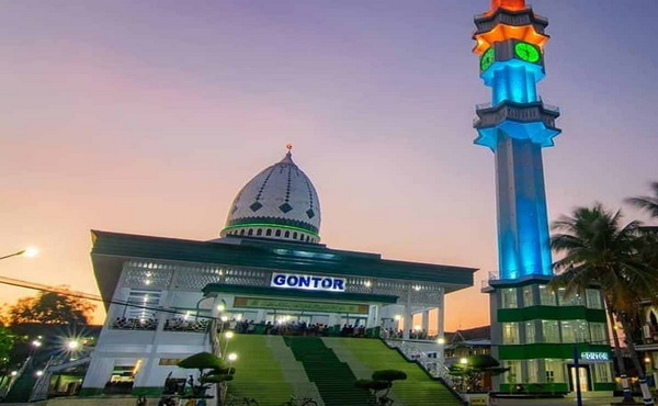 Masjid Utama Pondok Modern Darussalam Gontor (PMDG)