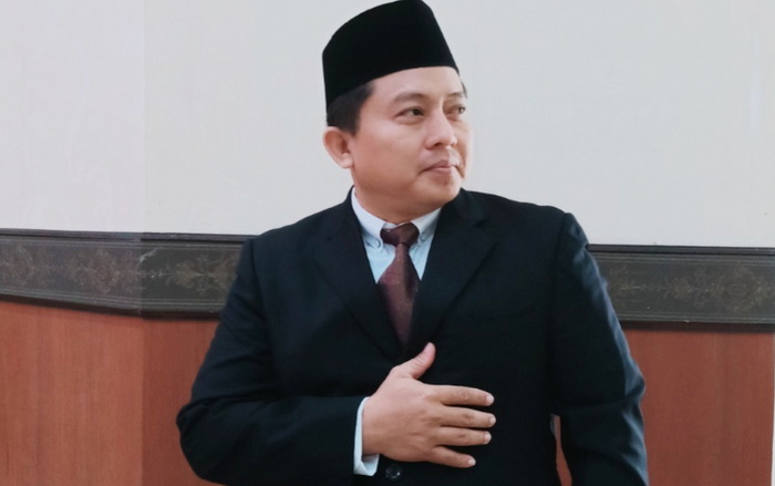Imam Sapari, S.HI., M.Pd.I.