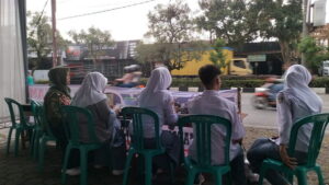 Petugas MudikMU Aman 2026 Purwokerto Selatan Siap membantu pemudik. (ist)