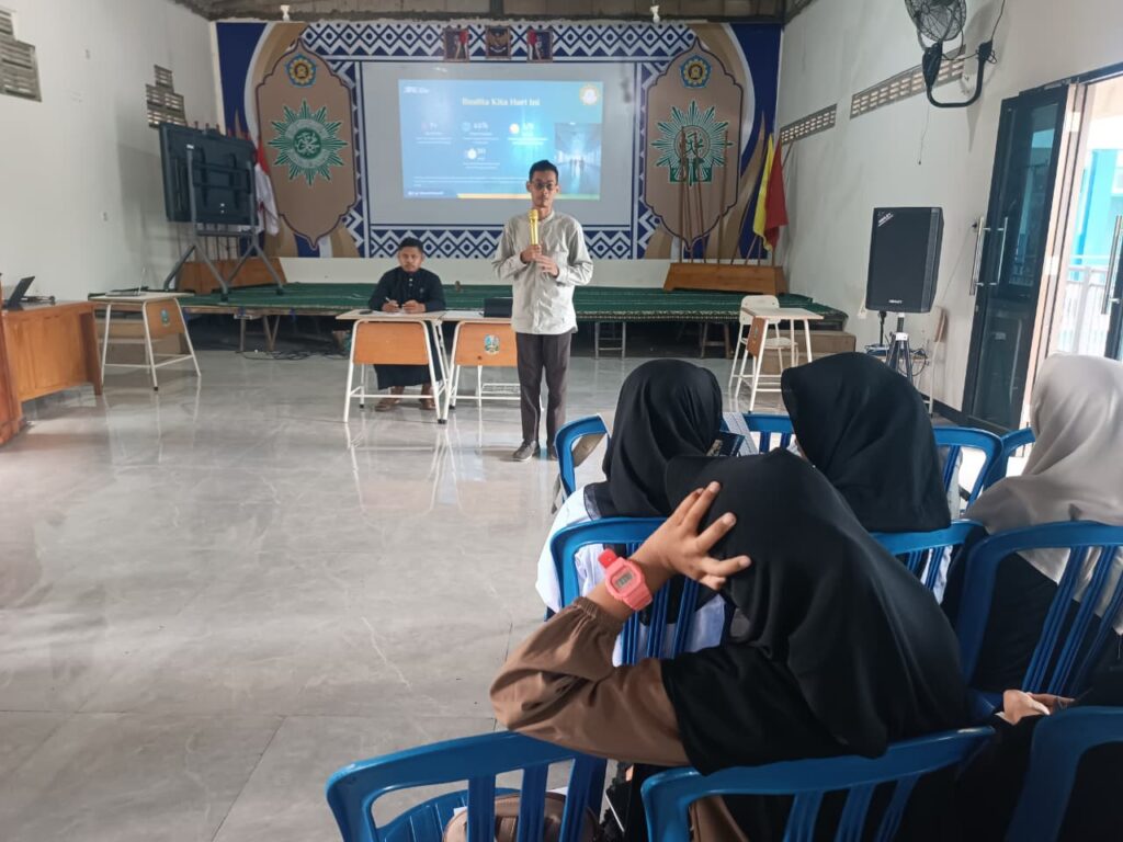 Pondok Ramadan SMKM 12 Sekaran: Bentengi Pelajar dari Bahaya Cyberbullying dan Hoaks di Era Digital