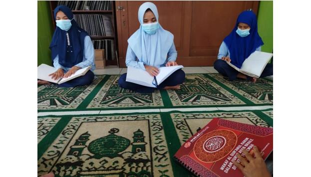 Tadarus Al Qur’an dari masjid di kompleks Panti Pelayanan Sosial Disabilitas Sensorik Netra Penganthi Temanggung. (ist)