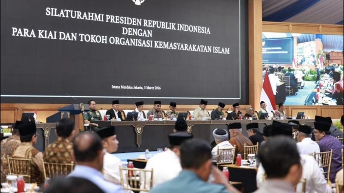 Suasana pertemuan Presiden dengan para ulama, pimpinan ormas Islam, dan pimpinan pondok pesantren di Istana. (ist)