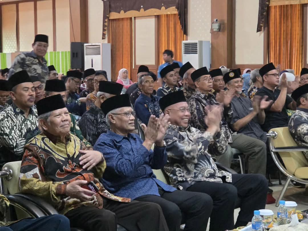 Pukau Ratusan Tokoh, Tim Musik Etnik SD Musix Sukses Buka Halalbihalal PWM Jatim