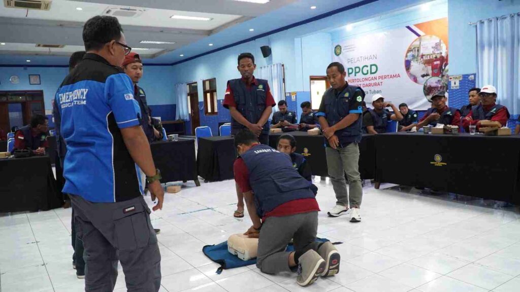 Tingkatkan Keselamatan Pasien, RS Muhammadiyah Lamongan Latih Puluhan Driver Mobil Siaga Tangani Gawat Darurat