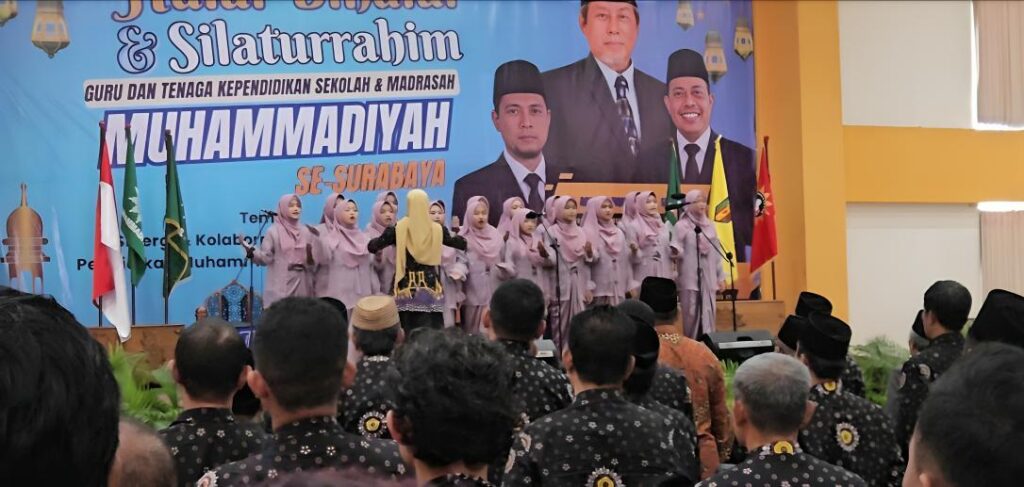 Guncang Panggung Halalbihalal, One Five Voice Spemlibels Surabaya Tampil Memukau