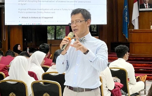 Dr. (H.E) Priyo Iswanto, M.H., Dosen Hubungan Internasional Universitas Muhammadiyah Malang (UMM) sekaligus mantan Duta Besar Indonesia untuk Kolombia. (ist)