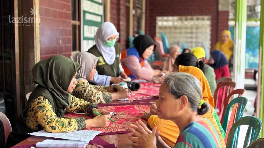 Pasca Banjir, Muhammadiyah Surakarta Hadirkan Layanan Kesehatan Gratis untuk Warga Terdampak