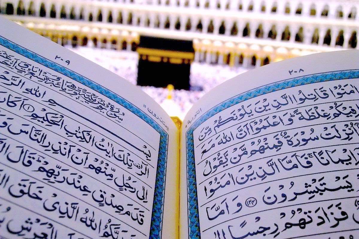 Al-Qur’an, Pedoman atau Sekadar Bacaan?
