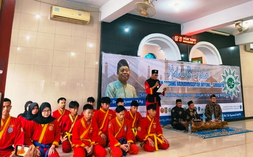 Acara pelantikan pengurus Tapak Suci Putra Muhammadiyah sekaligus halalbihalal PCM Wiyung. (ferry)