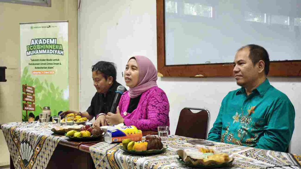 Akademi Eco Bhinneka Muhammadiyah untuk Perkuat Kader Muda Lintas Iman Rawat Bumi 