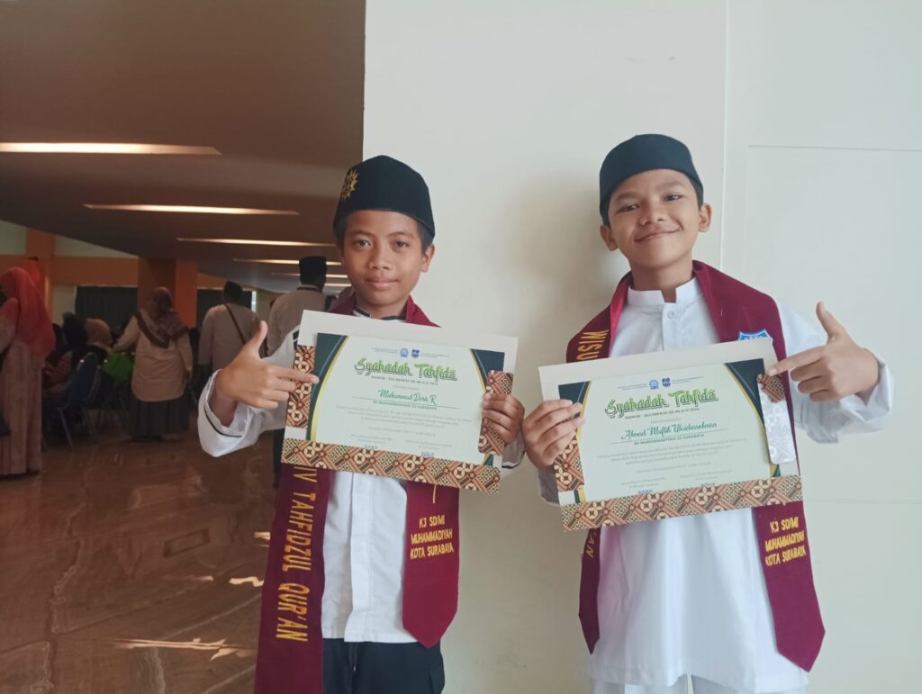 Santri LKSA Muhammadiyah At-Taqwa Putra Raih Predikat Mumtaz Tahfidz Juz 30