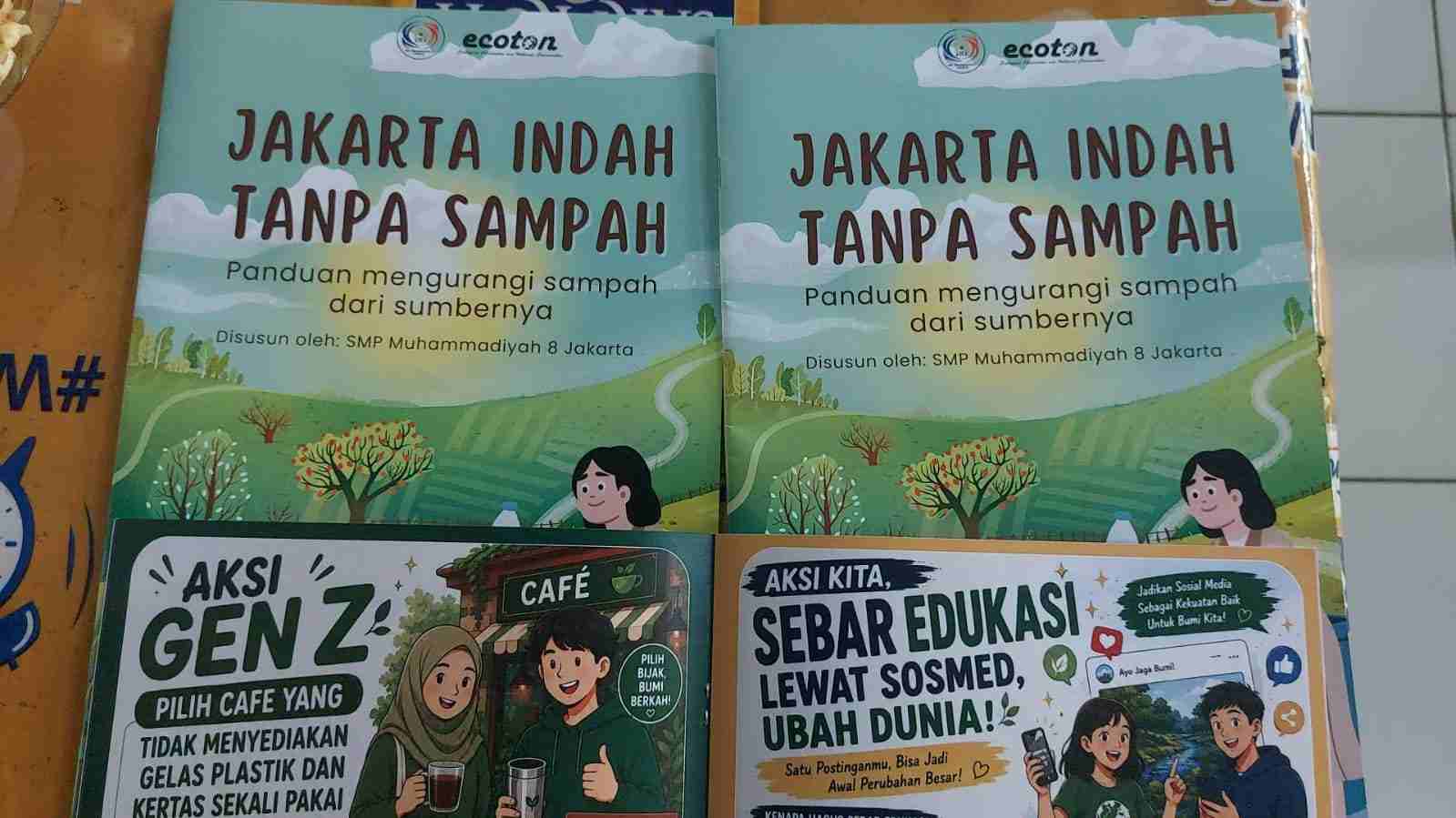 Siswa SMP Muhammadiyah 8 Jakarta Luncurkan Buku Panduan Pengurangan Sampah