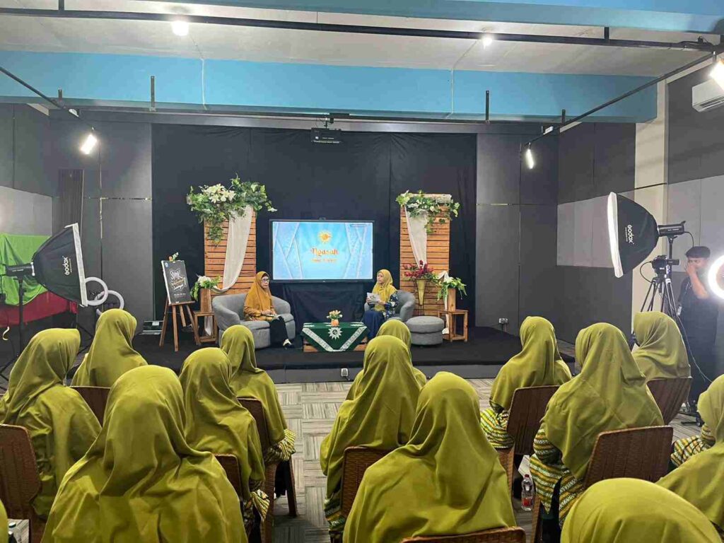TvMu Jatim 1 Resmi Memproduksi Program Perdananya dari Studio SMK Muhammadiyah 1 Lamongan