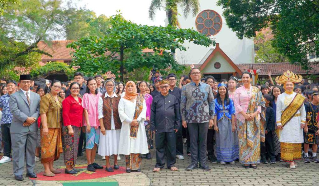 Menguatkan Partisipasi Semesta, Membangun Generasi Beradab dalam Bingkai Syariat