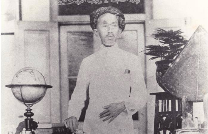 KH Ahmad Dahlan.