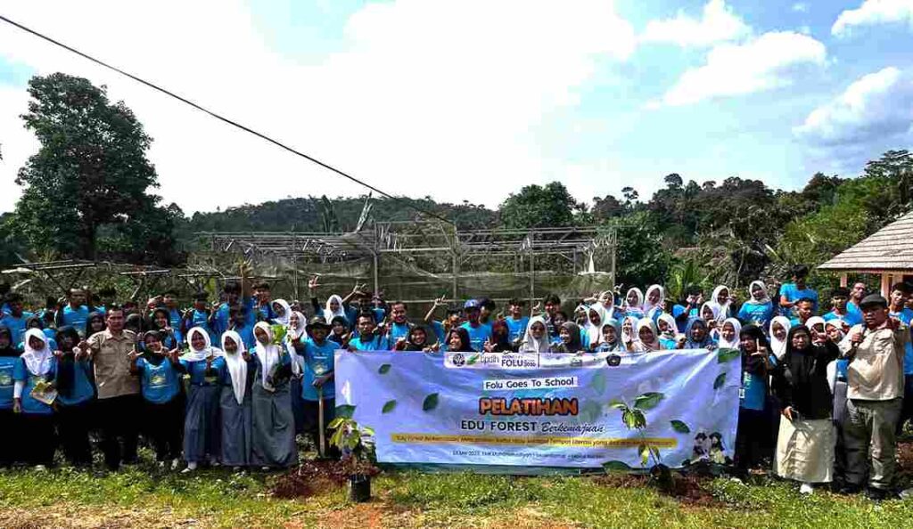Aksi Nyata FOLU Goes to School di Lebak: Sulap Sekolah Jadi Sudut Hijau Literasi