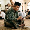 Scroll Terus atau Istighfar Dulu?