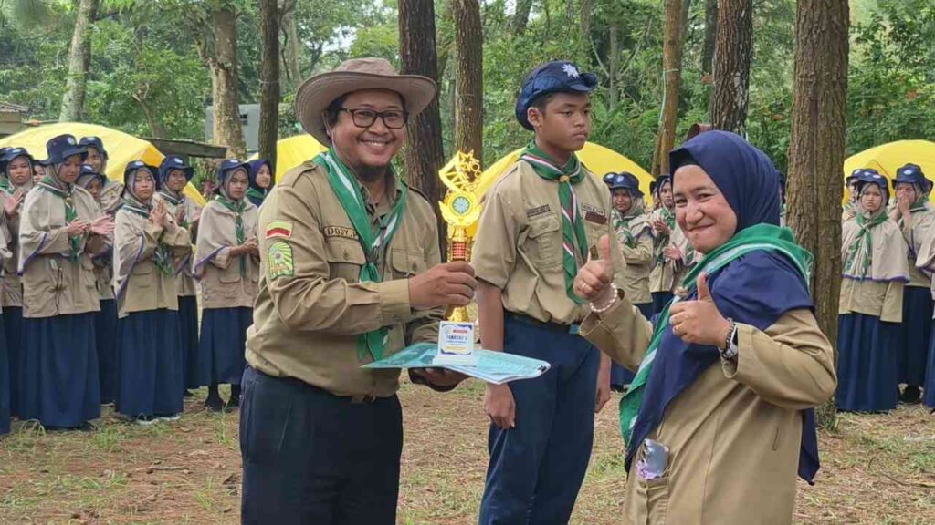 Perkemahan Dakwah Hizbul Wathan SMP Muhammadiyah 15  Surabaya Tanamkan Jiwa Kepemimpinan 