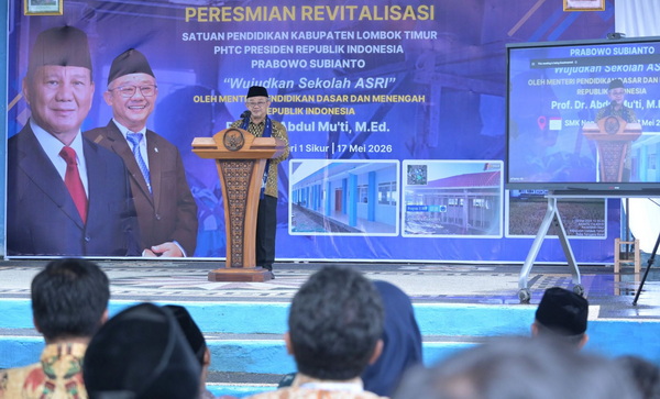 Mendikdasmen Abdul Mu’ti, meresmikan rampungnya proyek revitalisasi pada 124 satuan pendidikan di Nusa Tenggara Barat. (ist)