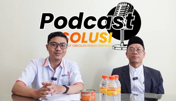 Ustaz Munahar (kanan) dalam Podcast Solusi Lazizmu KP Jatim. (sc)
