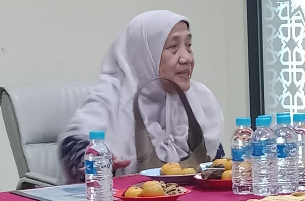 Ketua Pimpinan Wilayah Aisyiyah (PWA) Jawa Timur, Dra. Rukmini, M.Ap. (sol)