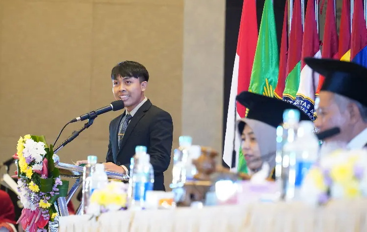 Jepri Ali Saiful, Ph.D, dosen Pendidikan Bahasa Inggris Universitas Muhammadiyah Surabaya (UMSURA)
