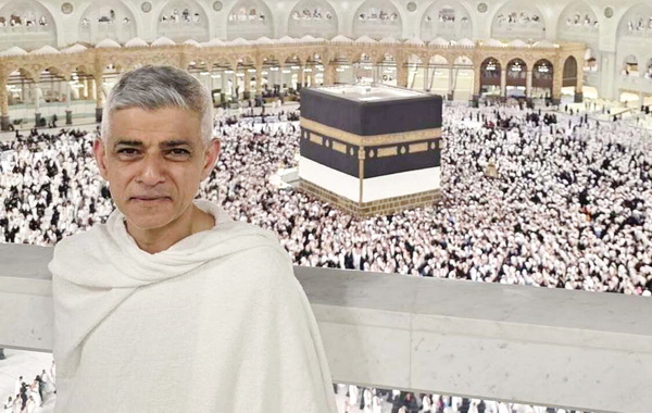 Sadiq Khan, Wali Kota London, Inggris, menunaikan ibadah haji tahun ini. (ist)