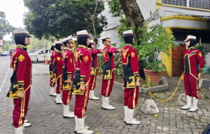 Tim Paskibra SPEMJITU saat tampil dalam lomba. (ist)