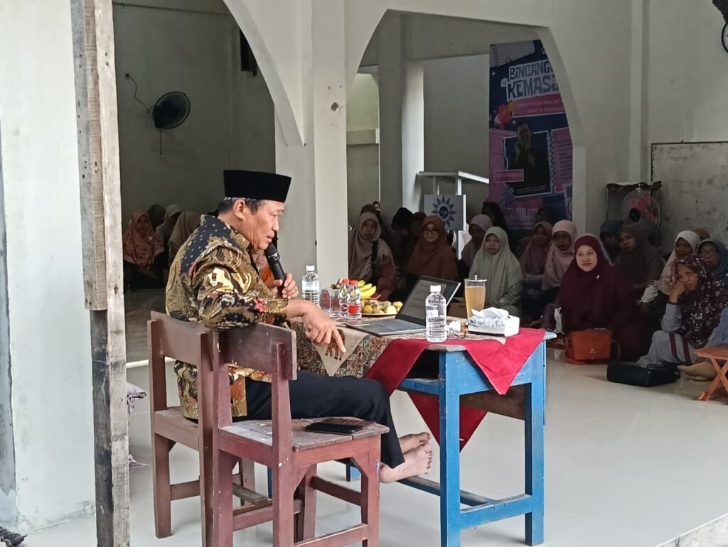 Kajian Ahad Pagi PCM Wiyung: Abah Shol Ingatkan Pentingnya Merawat Kepekaan Sosial