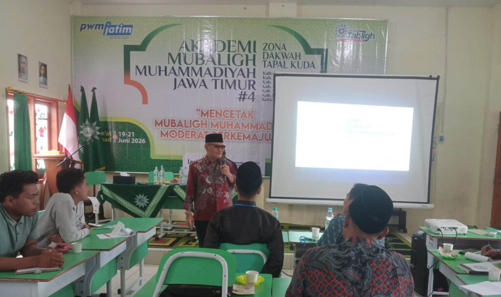 Dai Harus Menjadi Fasilitator Umat, Bukan Merasa Paling Tahu