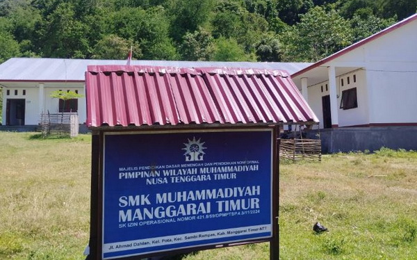 Gedung SMK Muhammadiyah Manggarai Timur, siap menerima siswa dari semua golongan dan agama. (ist)