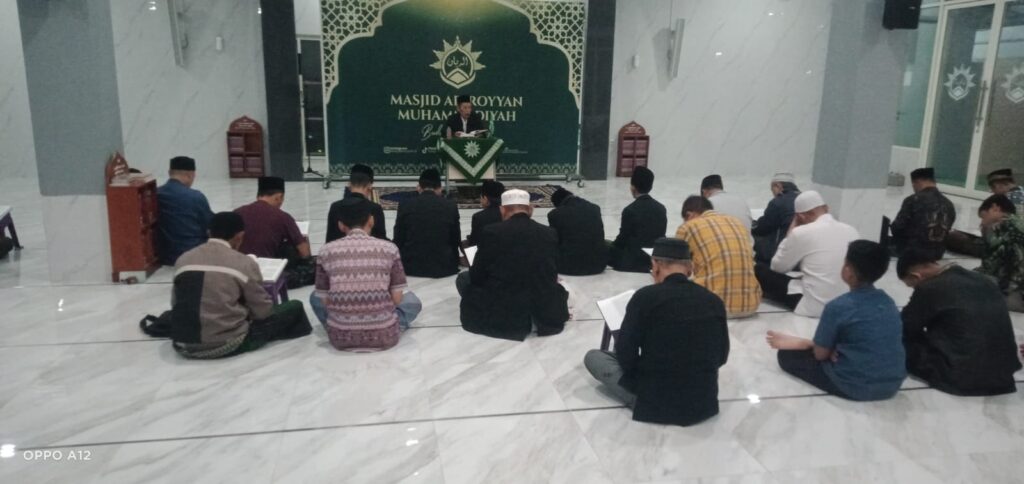 Kajian Rutin Masjid Ar Royyan Buduran: Menangis Boleh Tapi Jangan Sampai Menyalahkan Takdir Allah