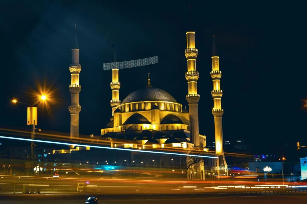 Benarkah `Asyura Bulan Sial?