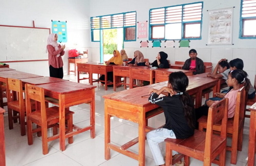 Salah satu kelas Pusat Kegiatan Belajar Masyarakat (PKBM) Sikola Dilao’ yang diinisiasi oleh Aisyiyah. (ist)