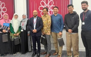 Pengurus PCIM Britania Raya dan Irlandia tengah saat menjajagi kerjasama dengan East London Mosque. (ist)