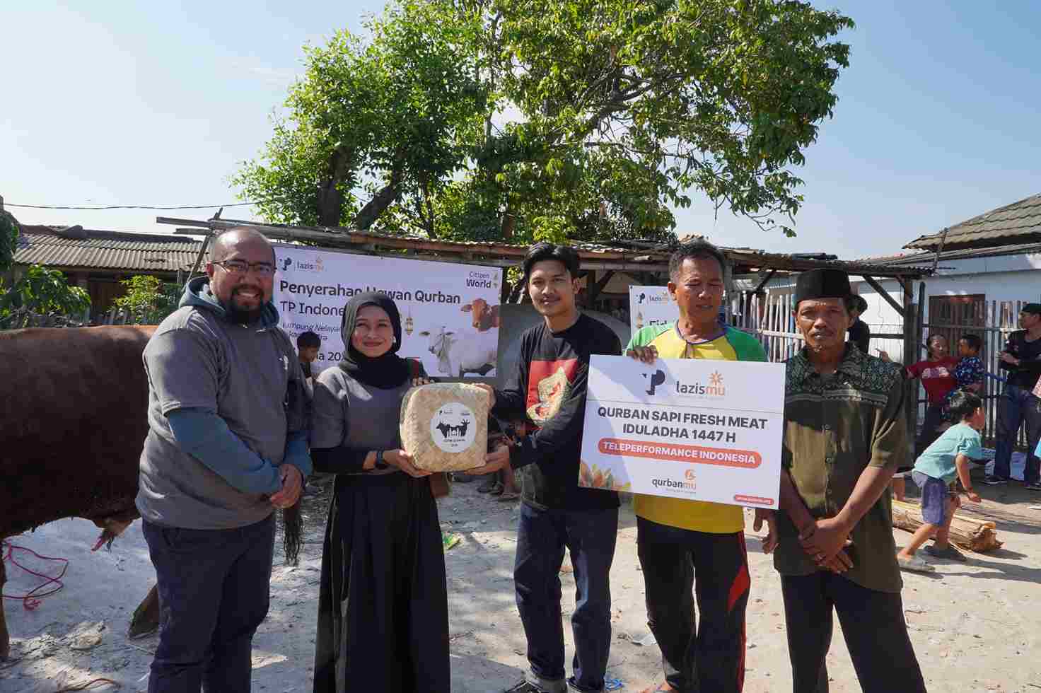 Sinergi TP Indonesia dan Lazismu, Warga Kampung Nelayan Marunda Akhirnya Nikmati Daging Kurban
