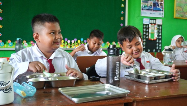 Makan Gratis vs Pendidikan Gratis: Menimbang Skala Prioritas dalam Perspektif Maqasid al-Shariah