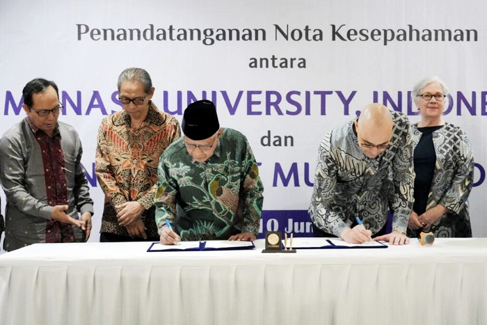 Penandatanganan nota kesepahaman antara Monash University dan Muhammadiyah. (ist)